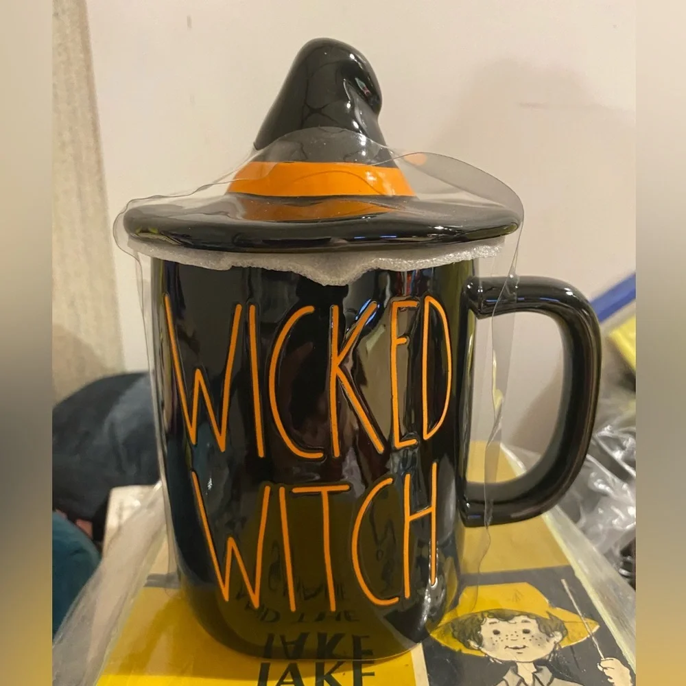 Rae Dunn Black Artisan Mug with Hat Lid NWOT (GL)